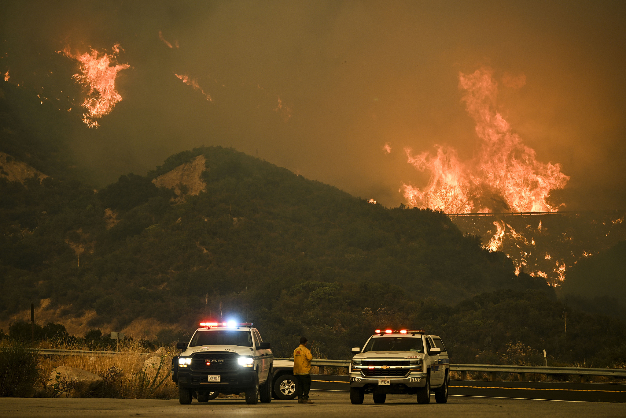California Department of Forestry and Fire Protection supervisors look on as the Line Fire continues to rapidly grow, U.S., September 7, 2024. /VCG