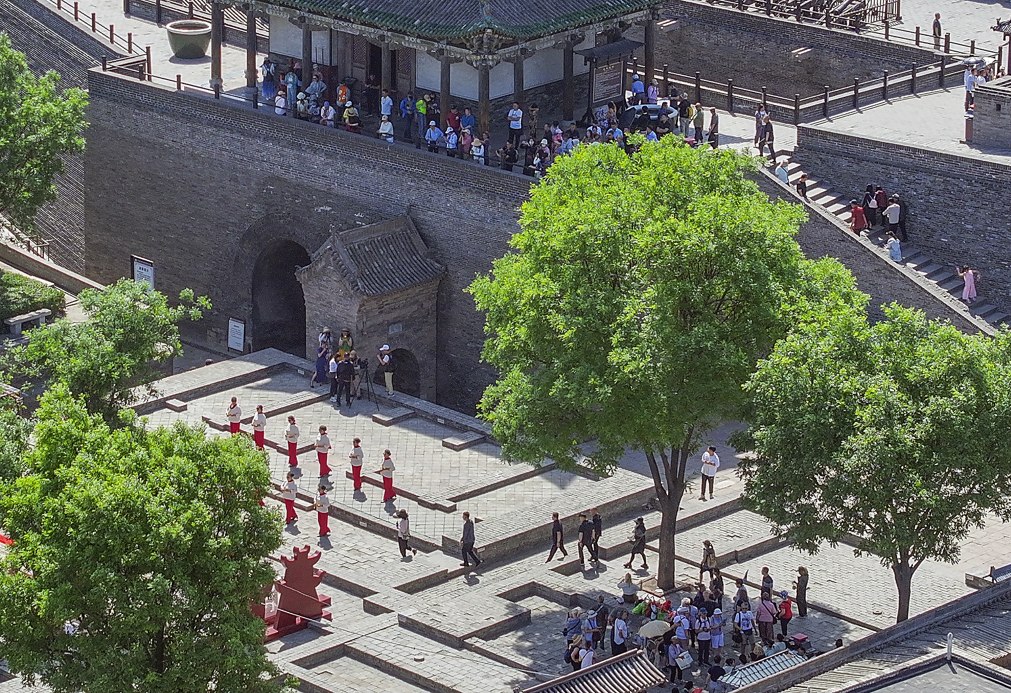Visitors at the Pingyao Ancient City, Shanxi Province, May 19, 2025. /VCG