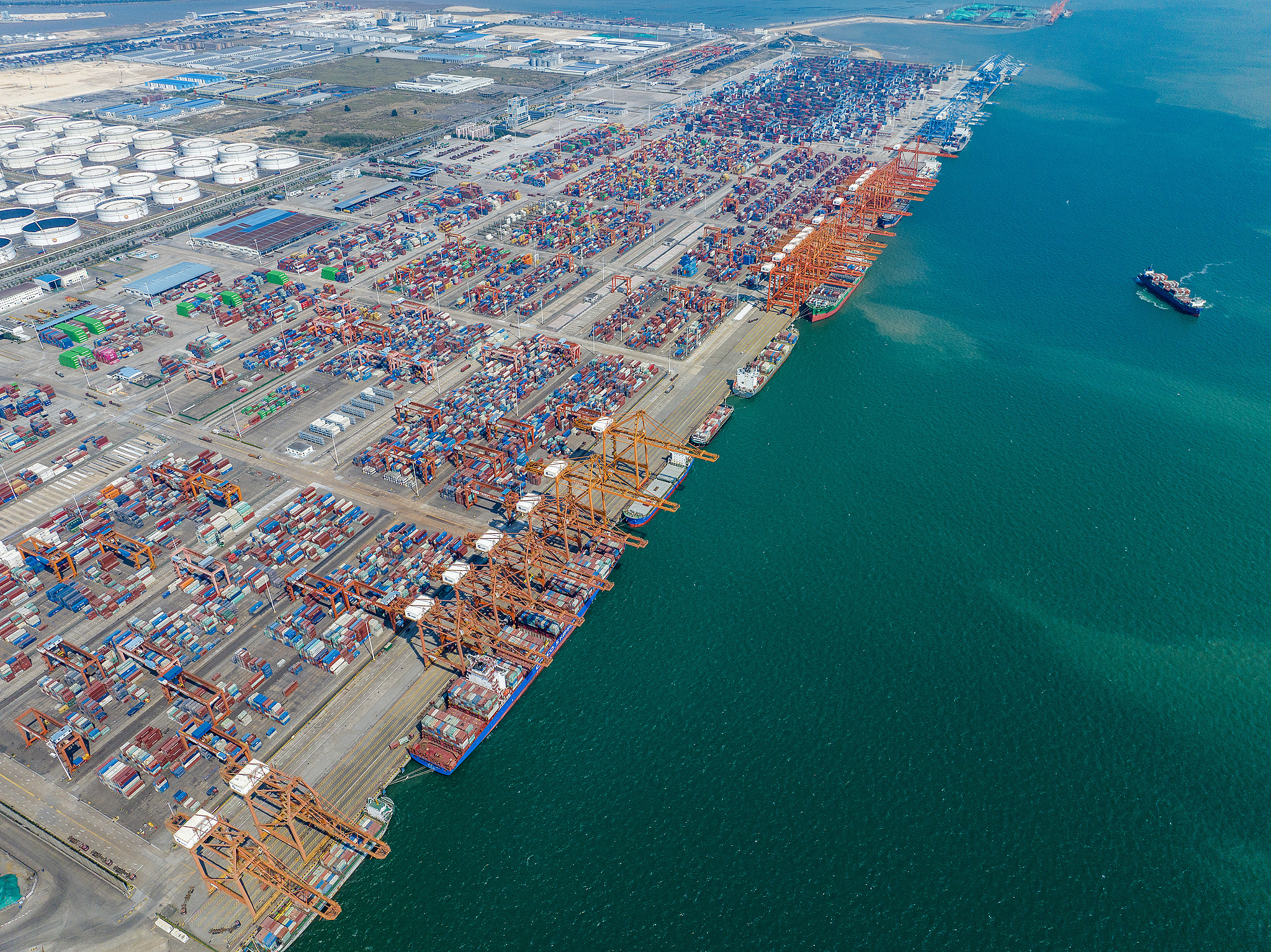 Automated equipment operates at the Qinzhou Automated Container Terminal in Beibu Gulf Port, a key hub connecting China and ASEAN countries, Guangxi Zhuang Autonomous Region, China, April 22, 2025. /VCG